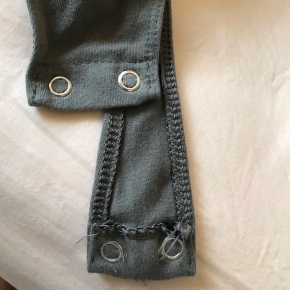 Express bodysuit - Picture 2 of 3